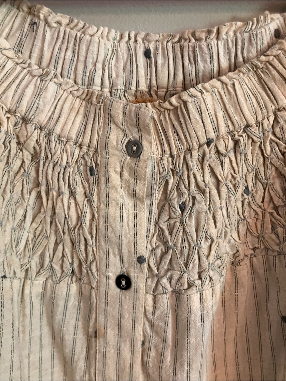 A Rare Bird Smocked Off-Shoulder Cream Striped Button-Front Tea Stained Top
NWT - Picture 5 of 10
